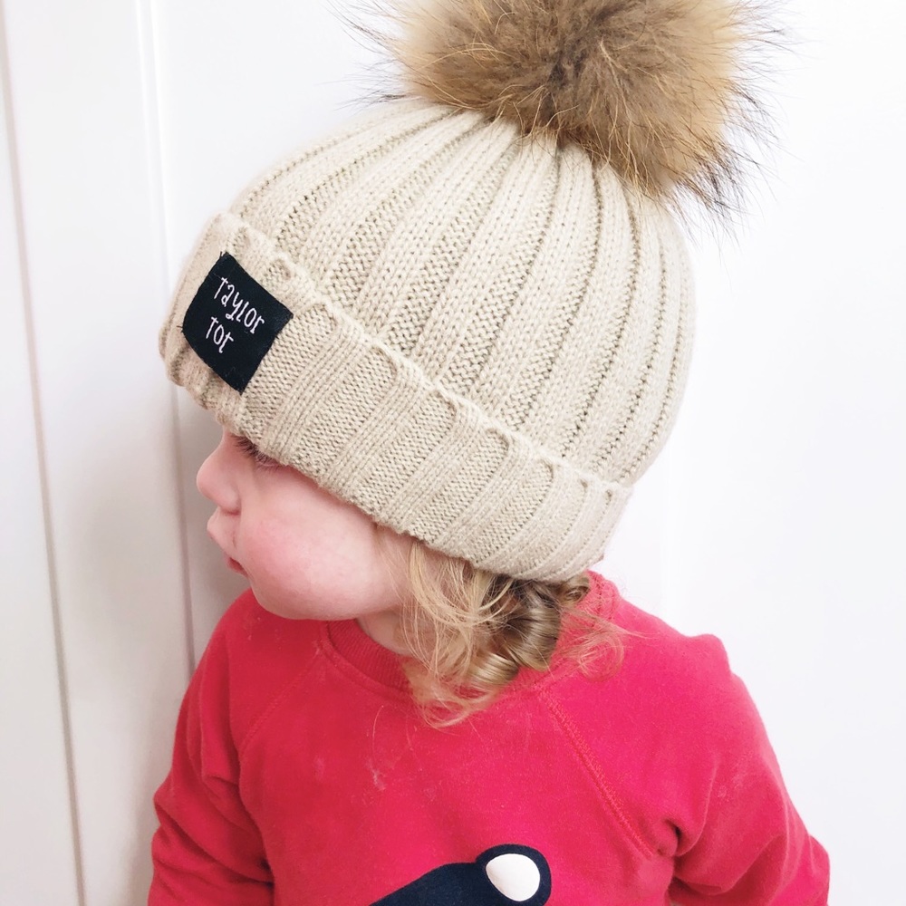 NWT Fur Pom Pom Beanie - Picture 2 of 9